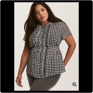 Torrid Gingham Chiffon Ruffle Top. EUC!